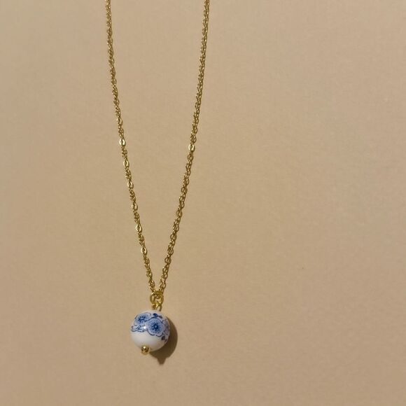 Elegant Gold Necklace with Blue and White Pendant S915 - Picture 3 of 4